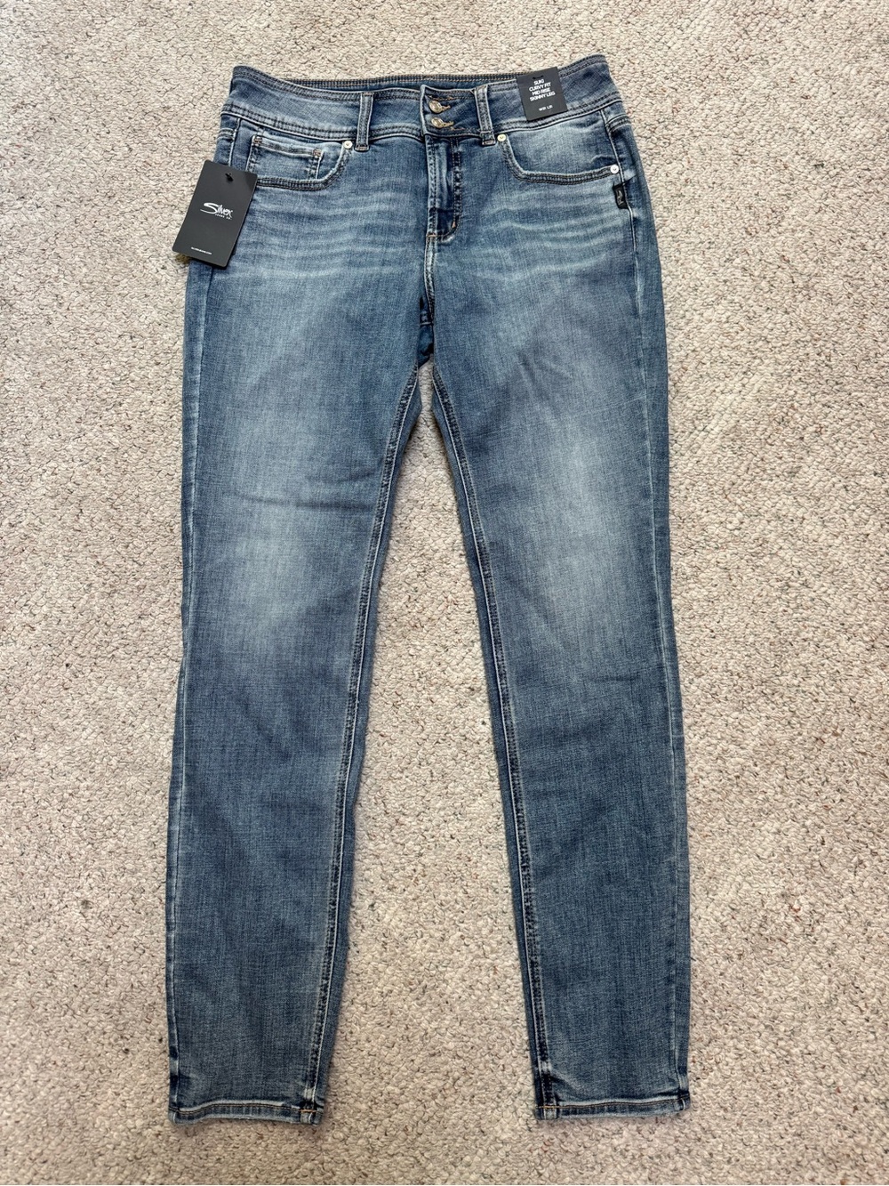NWT Women’s Silver Jeans Size 31